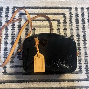 Louis Vuitton Santa Monica camera bag in black vernis